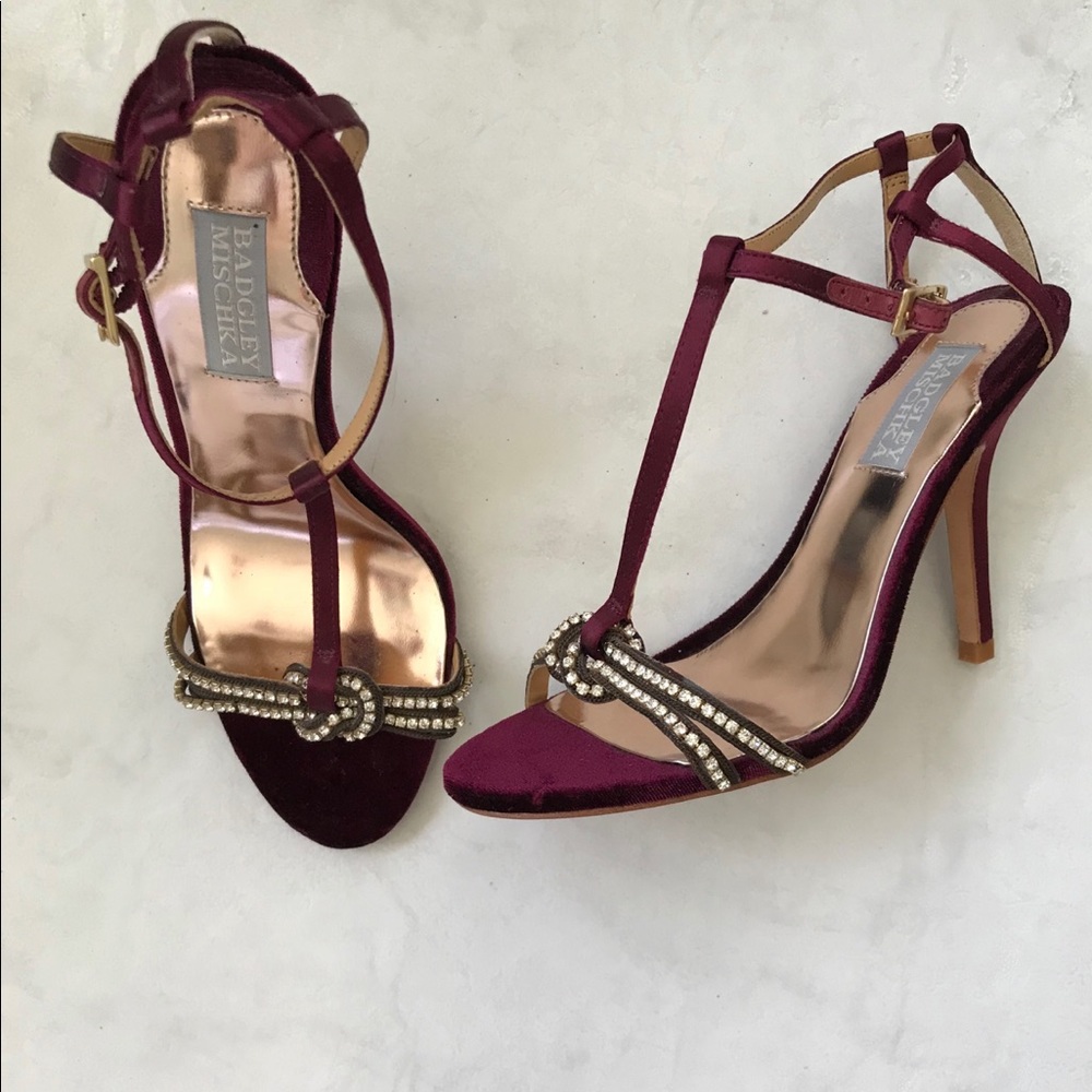 New Badgley Mischka Strappy Heels Size 6.5